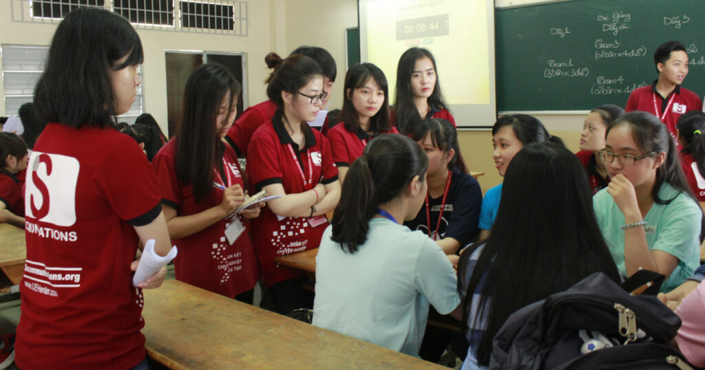 Cùng Nhau Vượt Qua Ngày Thi Teamwork Đầy Thú Vị