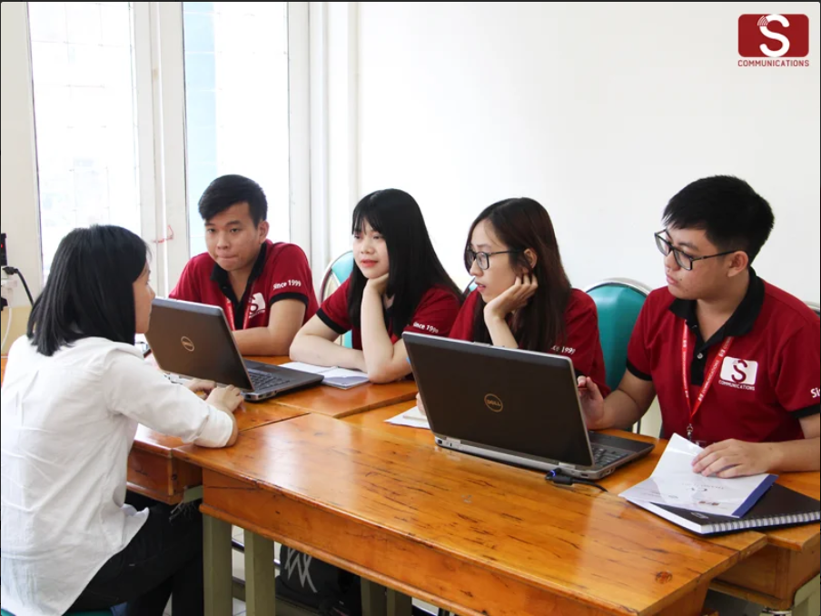 CHƯƠNG TRÌNH TÌM KIẾM CỘNG TÁC VIÊN THÁNG 11/2017: Chúng Mình Không Phỏng Vấn, Chúng Mình Cùng Nhau Lắng Nghe